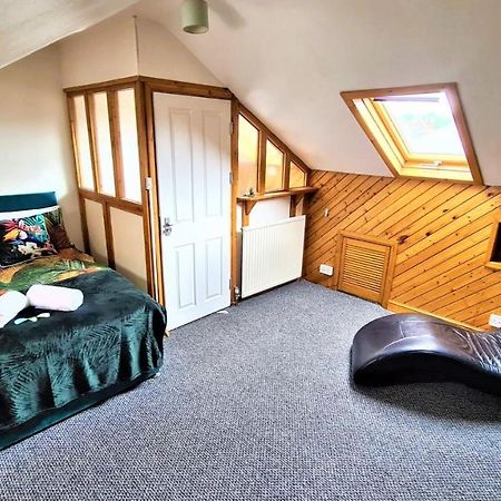 Lovely Spacious 5 Bedroom Home Near Chester City Centre Eksteriør bilde